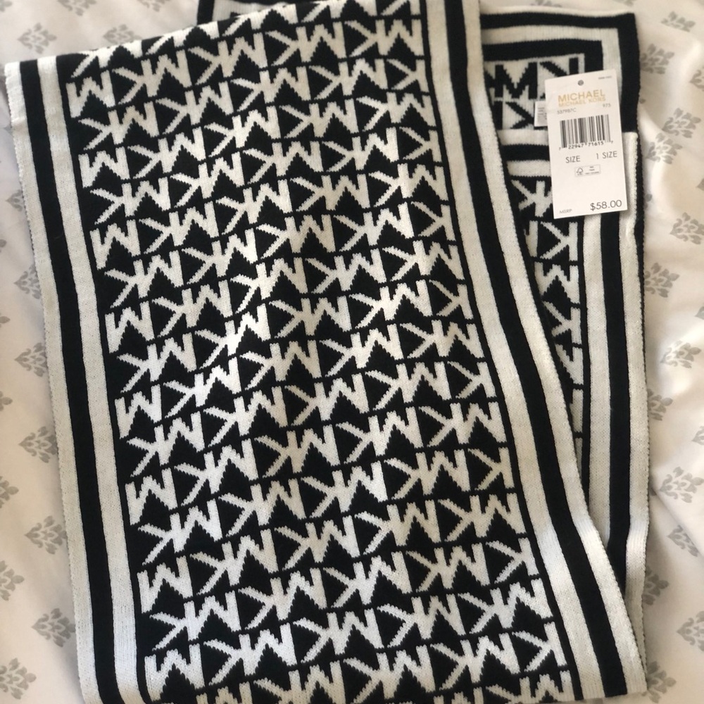Michael Kors Black and White Scarf